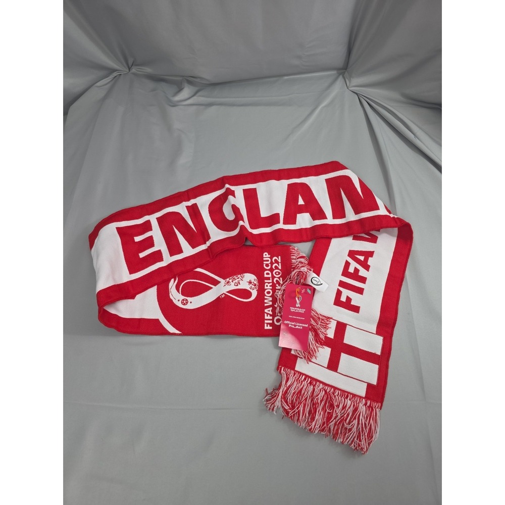 Officially Licensed 2022 FIFA World Cup Qatar Scarf England NWT Red and White
